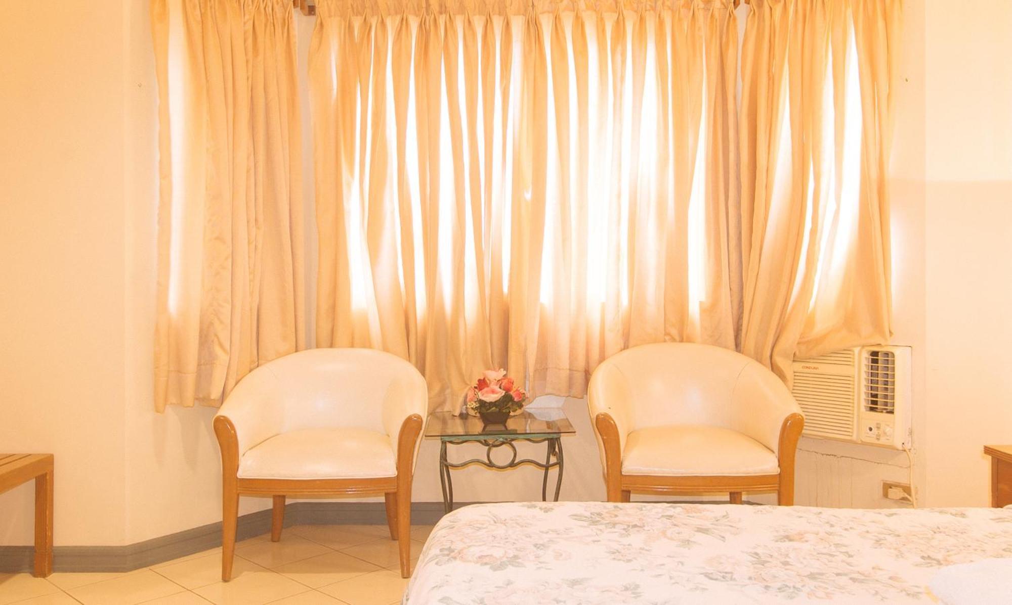 Royal Am Rei Hotel By Reddoorz Bacolod Eksteriør bilde